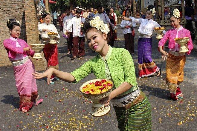 Songkran đậm bản sắc văn hóa ở Chiang Mai