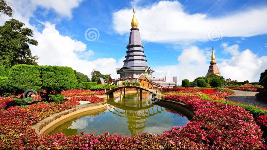 http://www.dreamstime.com/royalty-free-stock-photos-king-queen-stupa-peak-doi-inthanon-image16529638